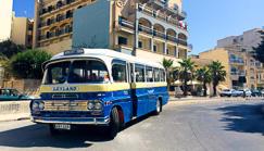 Lentokenttäkuljetukset Ilmaiset kuljetukset nuorille englannin opiskelijoille